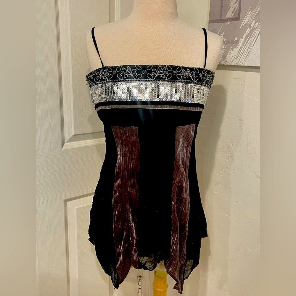 Moa Moa spaghetti straps top